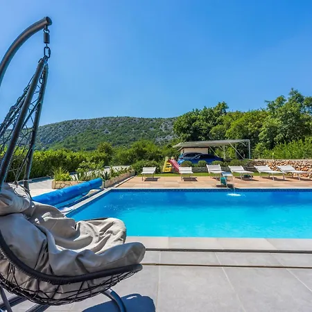 Monte By Interhome בית נופש בריביר