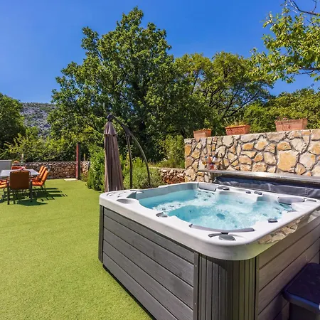 Monte By Interhome בית נופש