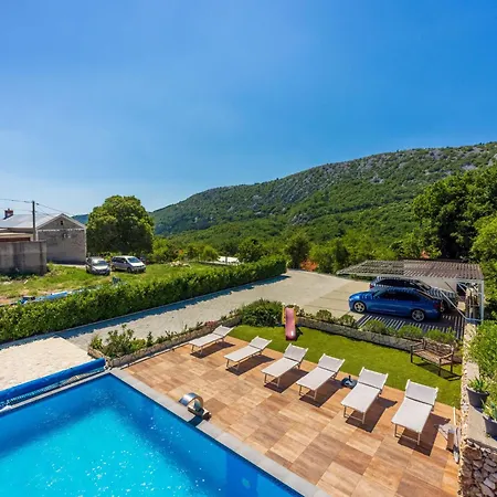 Monte By Interhome *