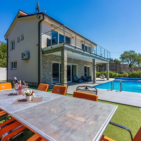 Monte By Interhome * בריביר