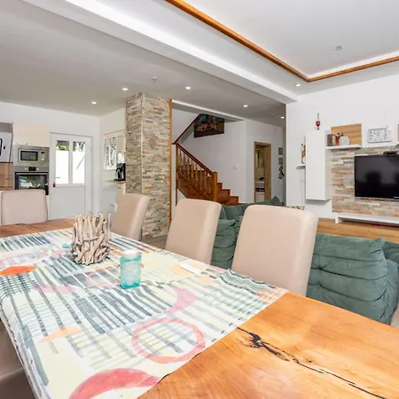 Monte By Interhome