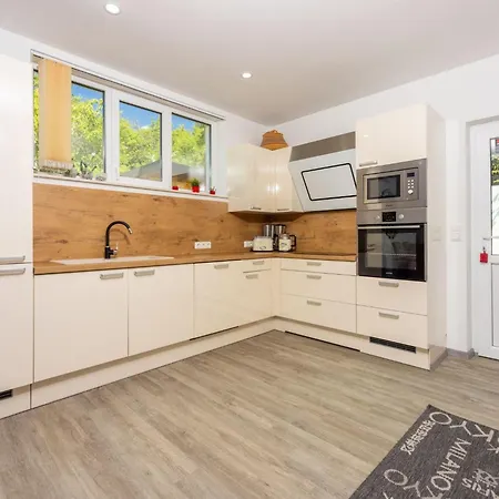 Monte By Interhome בית נופש