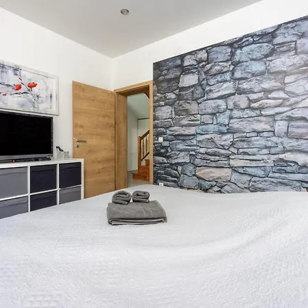 Monte By Interhome *